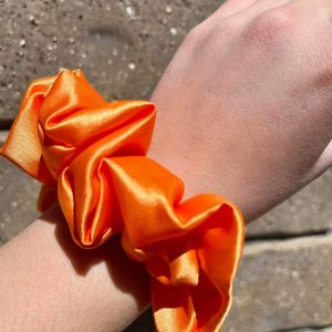 Jess Silk - Regular Scrunchie