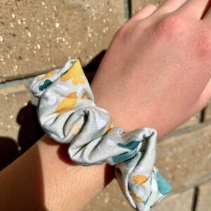 Rhianna - Regular Scrunchie