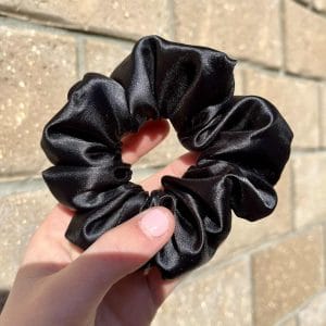 Priscilla - Regular Scrunchie